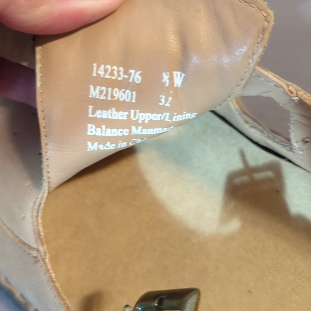 Drew Amelia Women Tan Shoes Size 8W - Picture 11 of 12